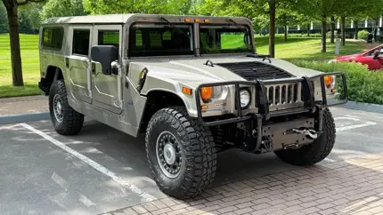 За старый Hummer в России просят как за новый люксовый SUV — и причина есть