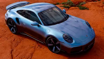 Более 300 часов: Porsche вручную окрасила юбилейный 911 Turbo S