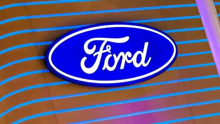 Тысяча сил: Ford намекает на выпуск экстремального внедорожного суперкара