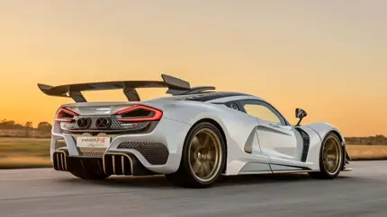 Venom F5 за миллионы уже мало: владельцы хотят золото и хьюмидор
