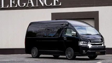 Toyota Hiace превратили в премиальный шаттл с салоном высотой 150 см