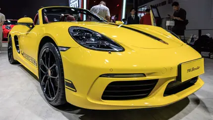Porsche прощается с бензиновыми Boxster и Cayman: электрические преемники задерживаются до 2027 года