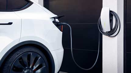 Технология зарядки Tesla стремится стать стандартом США